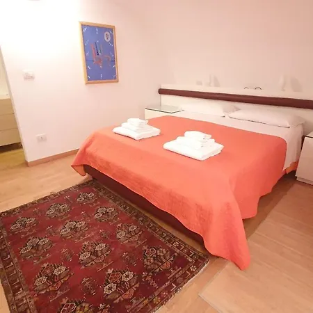 Camillo Luxurious - Centro